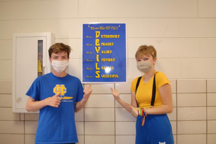 Photo Gallery: Spirit Week 2021 Blue and Gold Friday