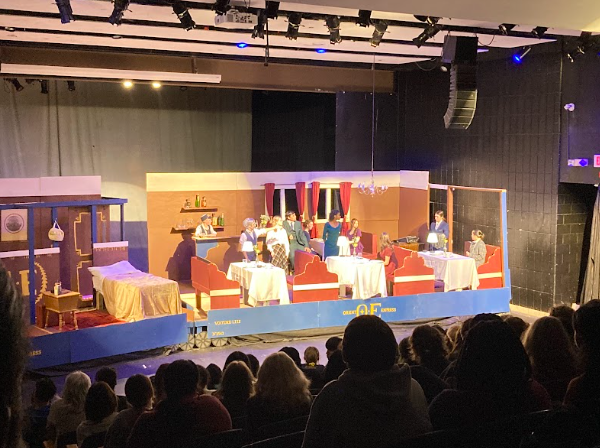 HC theater produces a lively murder mystery