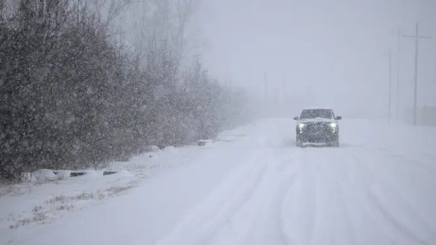 The large amount of snow made it difficult to drive.